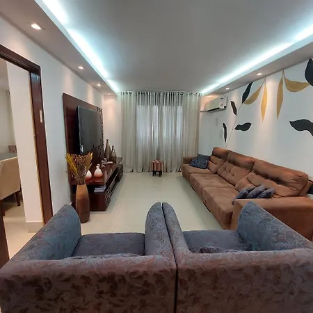 Apartamento De Luxo, Quadra Da Praia